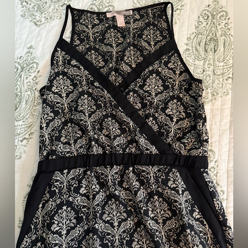 Forever 21 Black and White Patterned Dress - Picture 2 of 6
